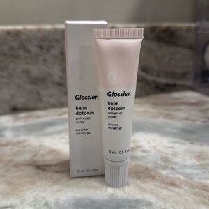 GLOSSIER Balm Dotcom